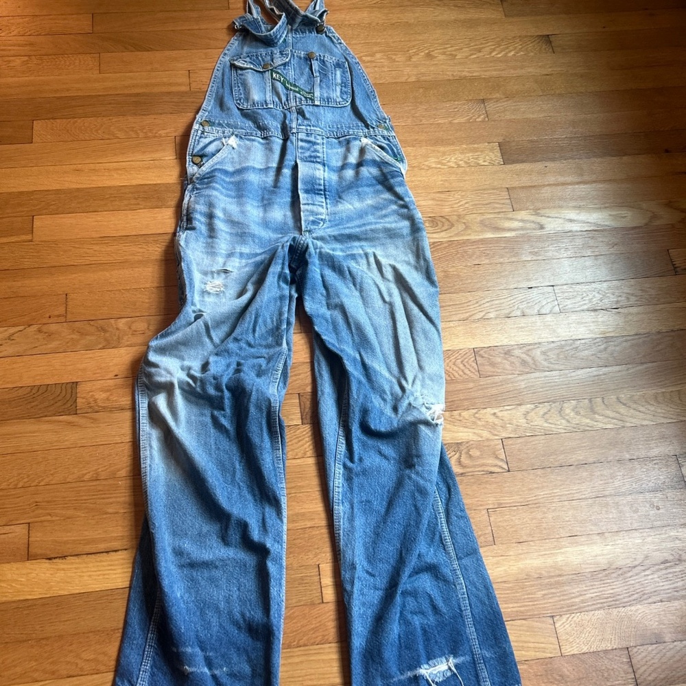 Vintage key denim overalls 32